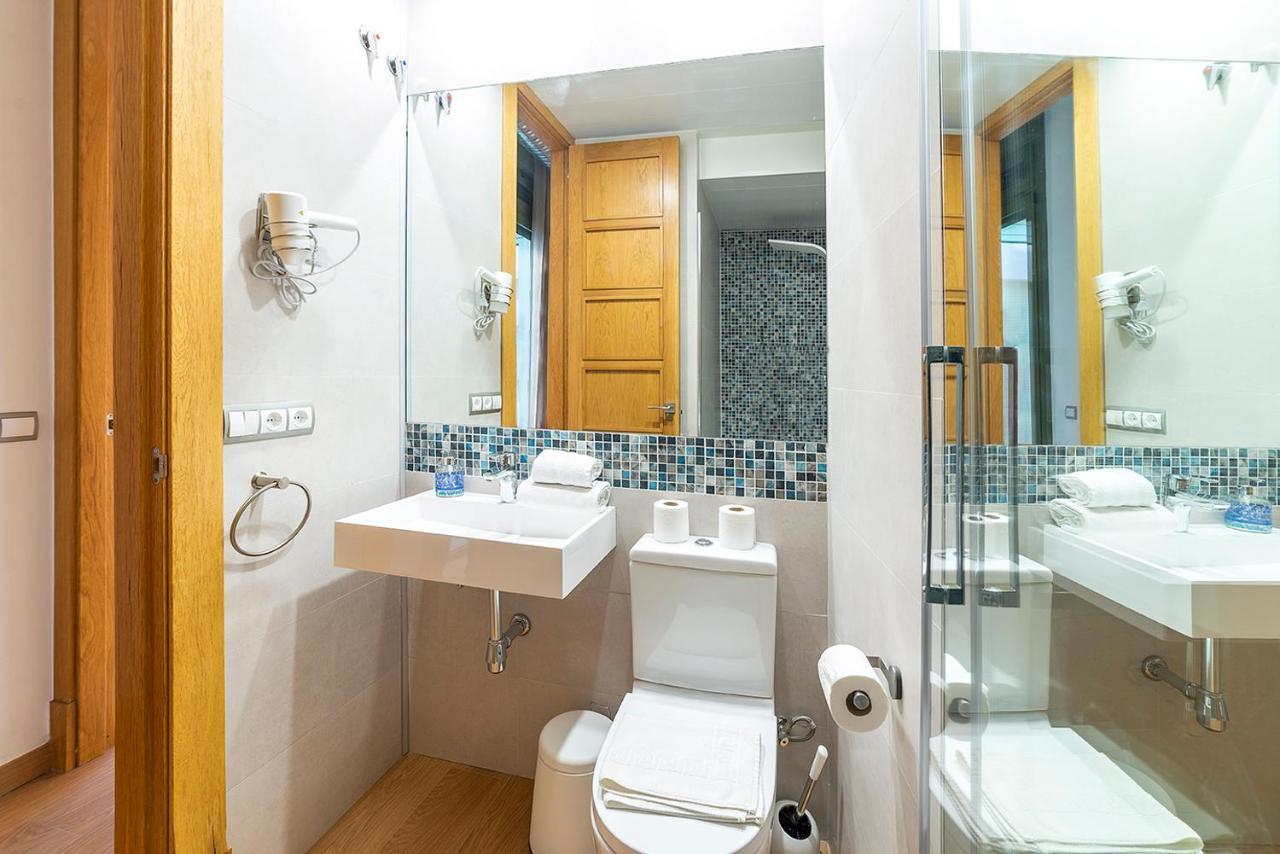 Alohamundi Sierpes Apartment Sevilla Bagian luar foto